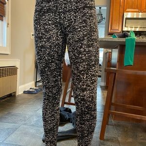 NEVER WORN LULULEMON WONDER UNDER PANT